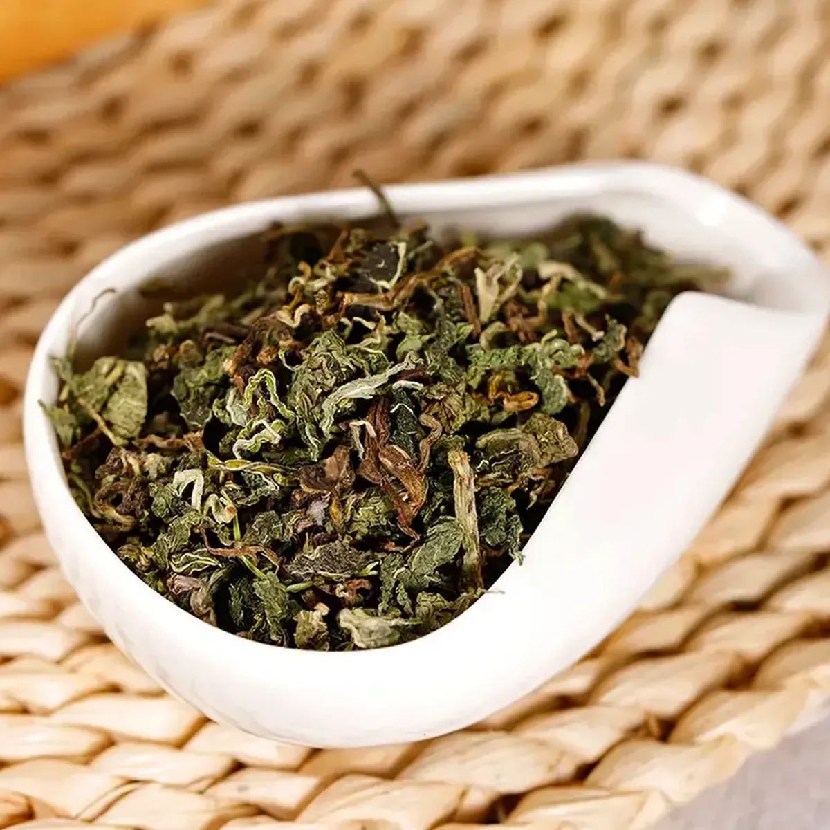 Dried Peppermint 薄荷 close detail placeholder for cut size aroma moisture and foreign matter checking